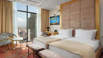 Deluxe Twin Room | In-room safe, iron/ironing board, free WiFi