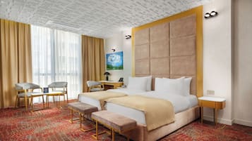 Chambre Supérieure avec lits jumeaux | Coffres-forts dans les chambres, fer et planche à repasser