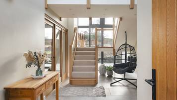 House | 5 bedrooms, Internet