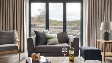 House | 5 bedrooms, Internet