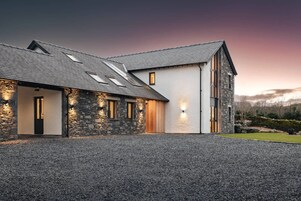 5 habitaciones y acceso a internet 