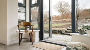 House | 5 bedrooms, Internet