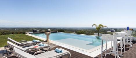 House | 5 bilik tidur