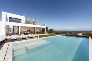 Casa | 5 camere, una scrivania