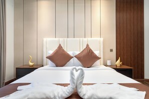 3 dormitoris, planxa i posts de planxar, wifi i roba de llit