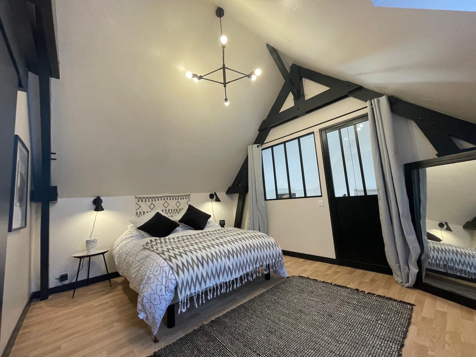 2 bedrooms, iron/ironing board, travel crib, free WiFi