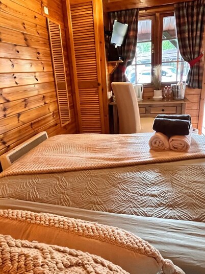 Cabins at Ben More Lodge