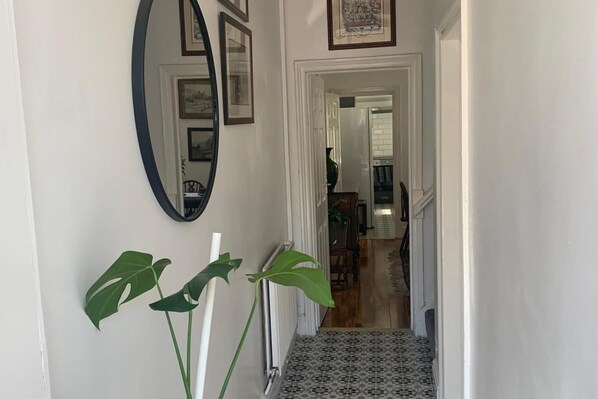 Interior - Sleeps 7 Home Blackpool W/free Parking, Bbq, Wifi (Blackpool)