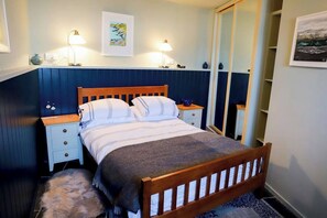 2 bedrooms, iron/ironing board, travel crib, free WiFi