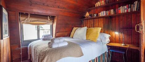 1 sovrum, strykjärn/strykbräda, gratis wi-fi och sängkläder