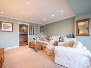 Smart TV, DVD player - Riverside Apartment with Stunning River Dart View (Dartmouth)