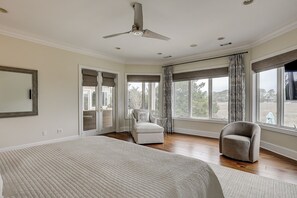 6 bedrooms, iron/ironing board, free WiFi, bed sheets
