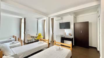Family Room | Meja, Wi-fi percuma, cadar katil