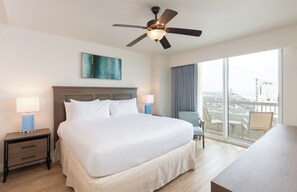 1 dormitorio, tabla de planchar con plancha, wifi y ropa de cama