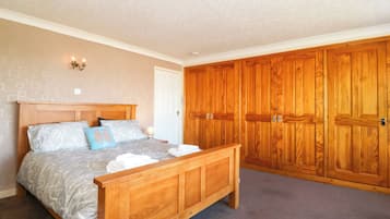 Casa de campo | 2 habitaciones, decoración personalizada y muebles diferentes