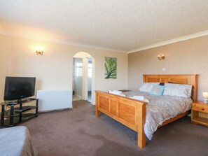 Cottage | 2 bedrooms, individually decorated, individually furnished, free WiFi - Llain Delyn (Holyhead)