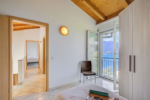 Family Villa, Multiple Bedrooms, Mountainside (Casa Zaira 1) | 2 bedrooms, free WiFi, bed sheets - Casa Zaira 1 (Gambarogno)