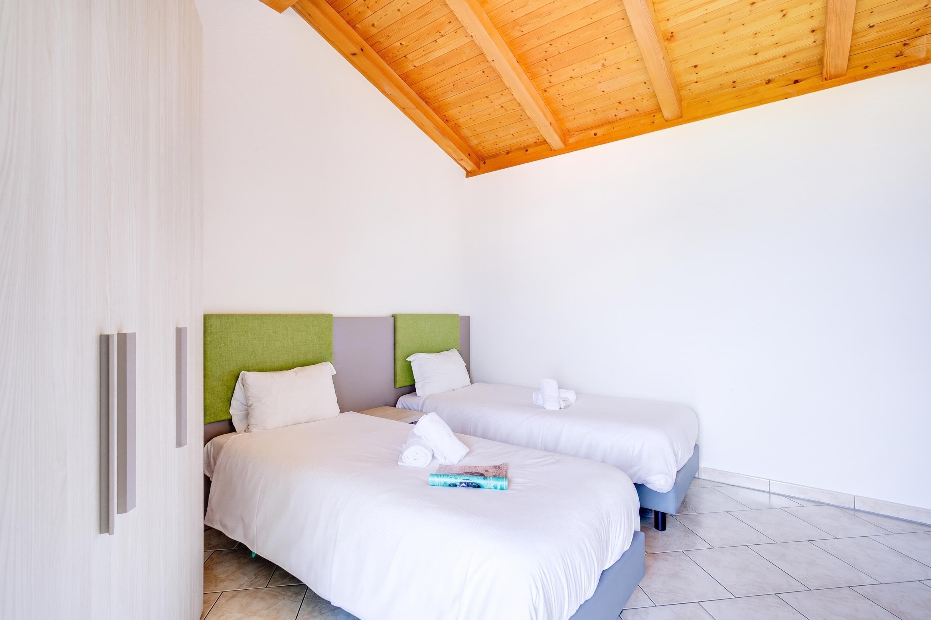 2 bedrooms