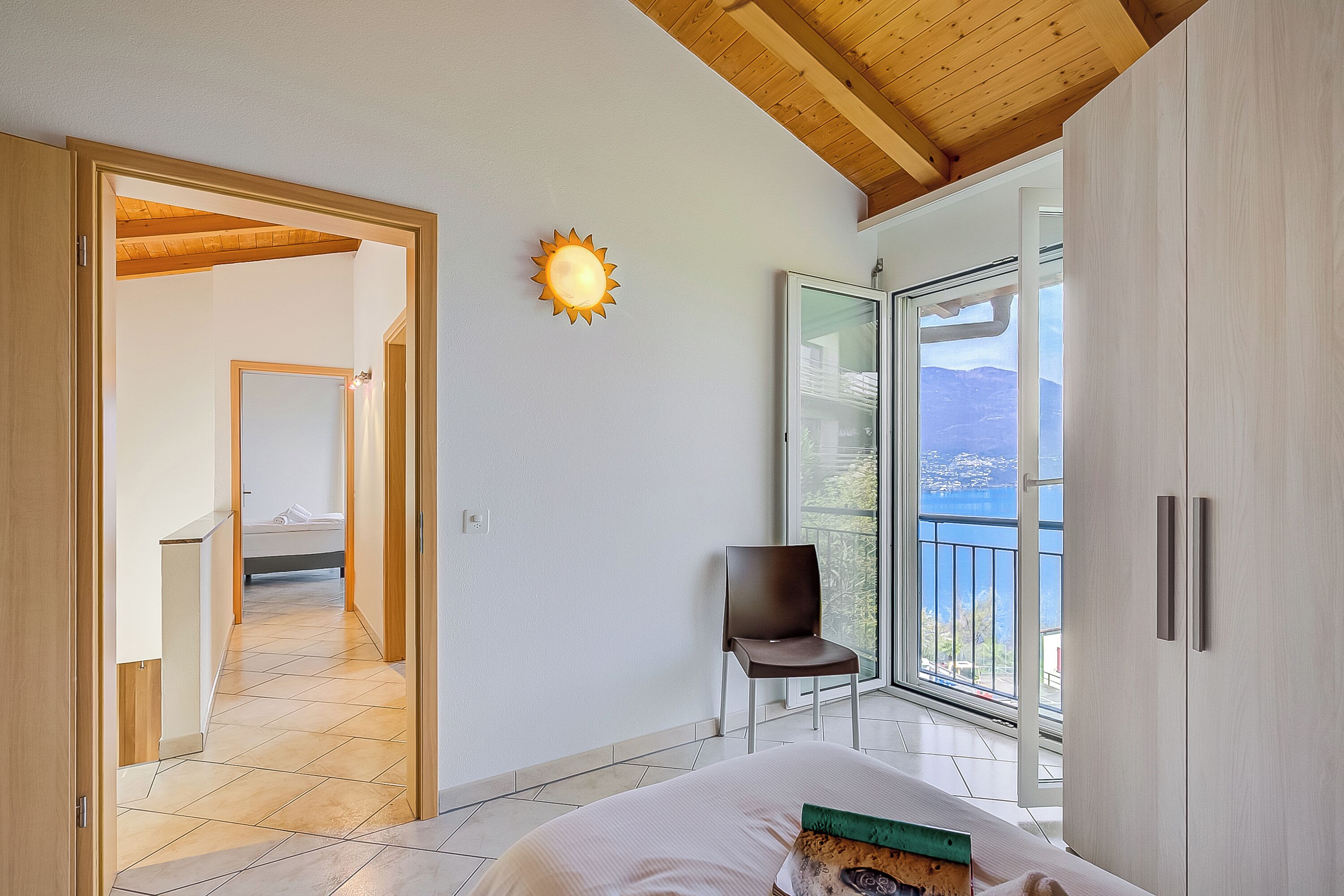 2 bedrooms, bed sheets