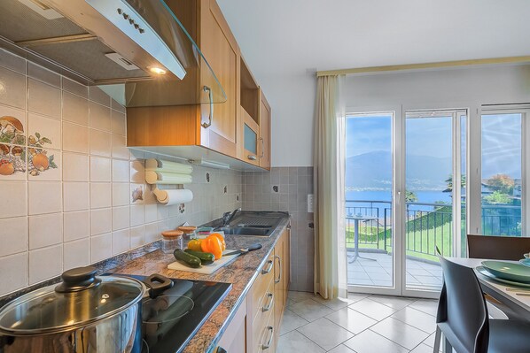 Family Villa, 2 Bedrooms, Mountainside (Casa Zaira 1) | Private kitchen | Fridge, oven, stovetop, dishwasher