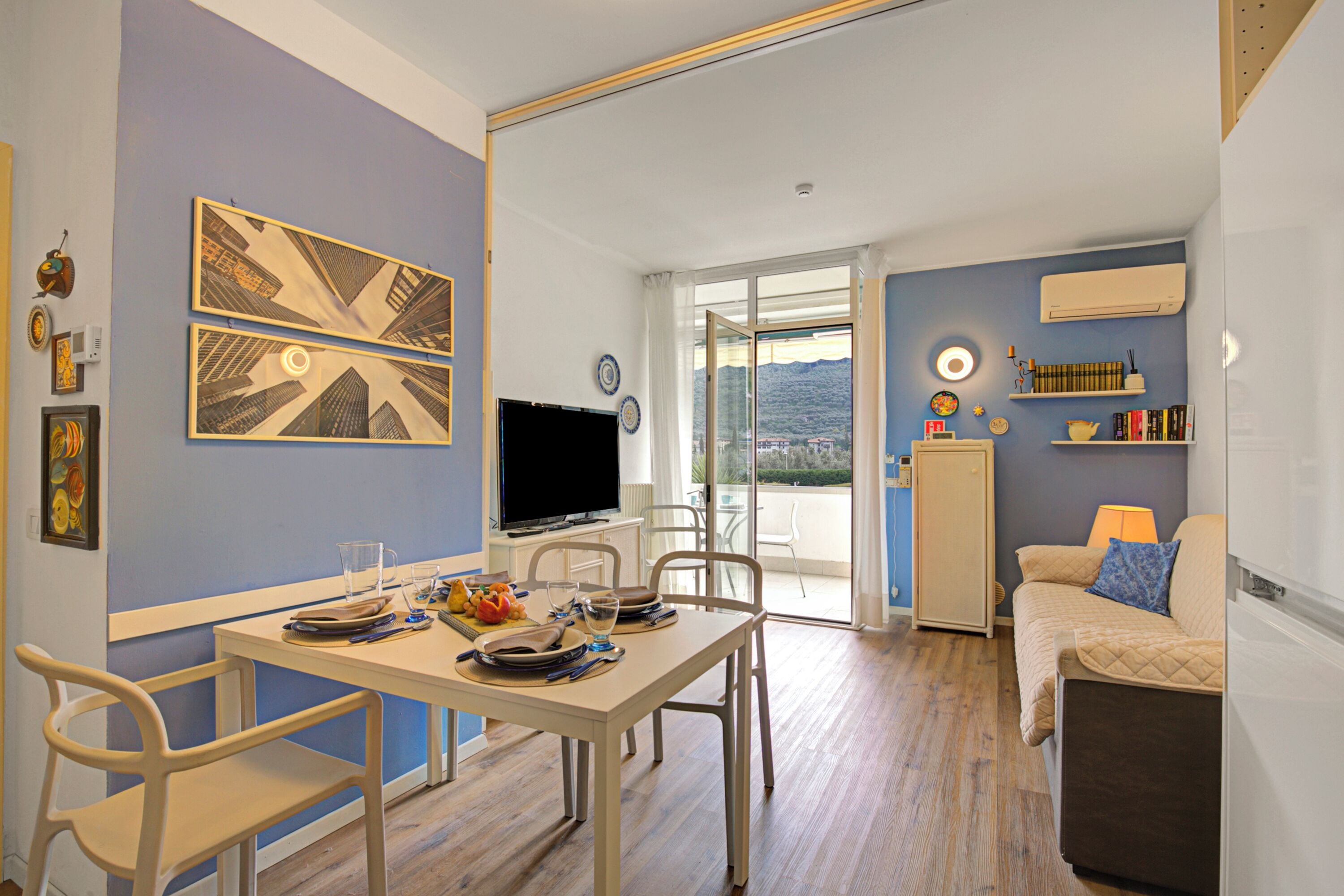 Familienapartment, Mehrere Schlafzimmer (Garden & Surf Residenza By Max) | Wohnbereich