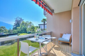 Studio familial, vue sur la montagne (Casa Miramonti) | Restauration en plein air