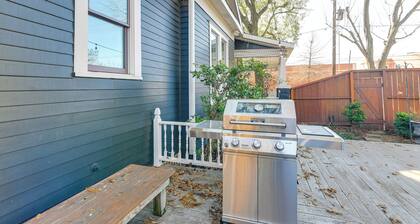 Walkable & Historic Houston Heights Bungalow!