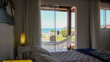 Casa luxo, 4 quartos, piscina particular, ao lado da praia | Individualmente decorados, individualmente mobiliados, cortinas blackout