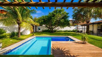 Vila | Piscina | Piscina externa