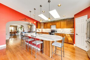 House (3 Bedrooms) | Interior - 1 Mi to Attractions: Getaway w/ Mtn Views! (Colorado Springs)