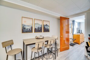 Interior - Colorado Springs Apt w/ Private Hot Tub (Colorado Springs)