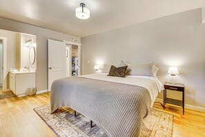 House (2 Bedrooms) | Interior