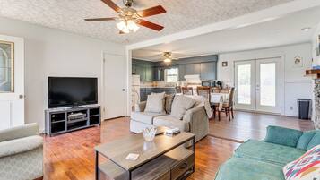 House (3 Bedrooms) | Front of property