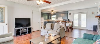 1/2 Mi to Dtwn Dining! Cozy Hayesville Hideaway