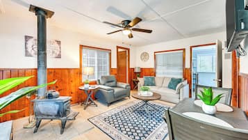 House (1 Bedroom) | Interior