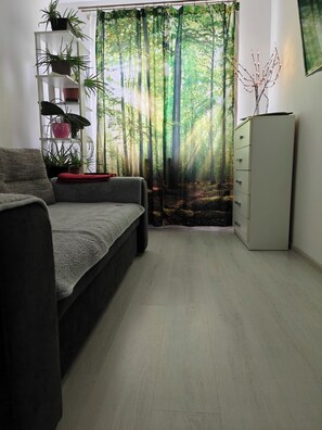 Smart TV - YOUR HOME AWAY (Târgu Mureș)