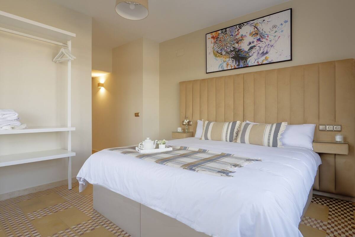 Deluxe Double Room, City View | WiFi (free)