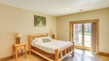 House (Multiple Bedrooms) | Bahagian dalam