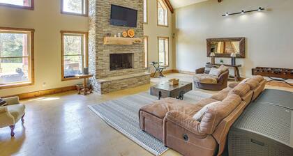 Spacious Group Getaway Near Cumberland River!