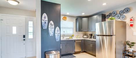 House (4 Bedrooms) | Interior