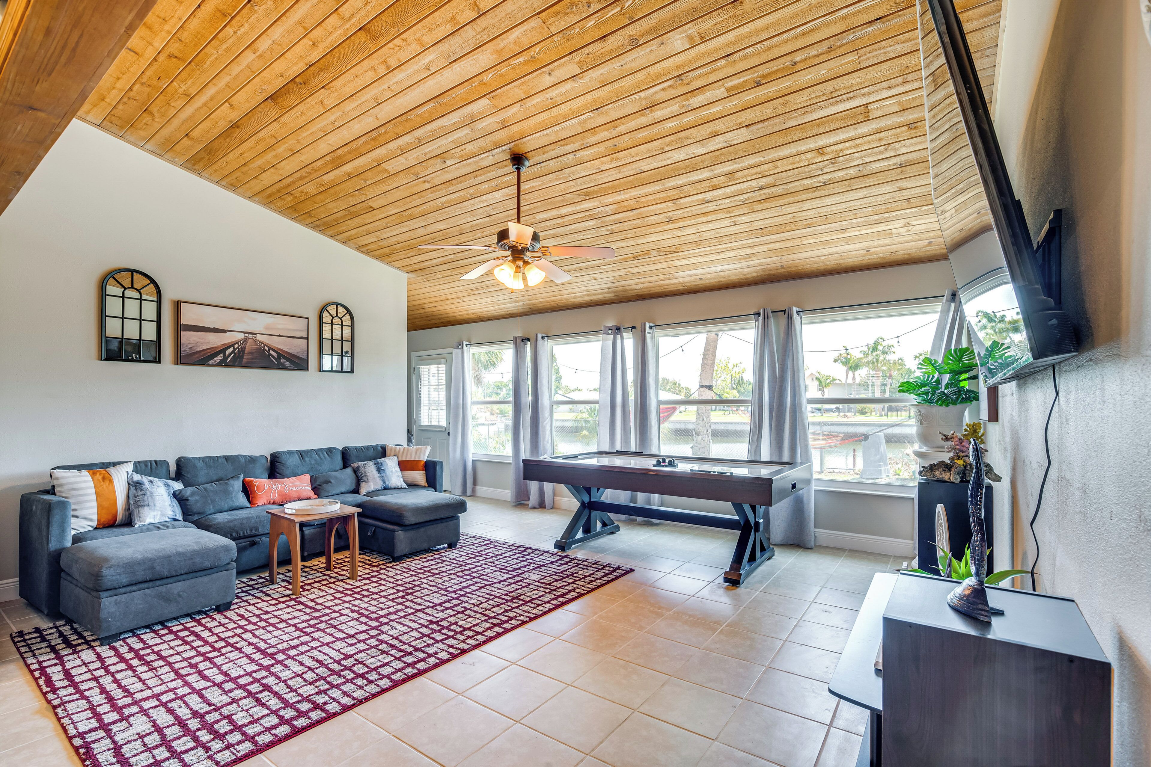 Rumah (4 Bedrooms) | Interior