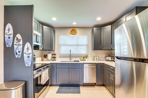 House (4 Bedrooms) | Interior - Direct Gulf Access: Hernando Beach Escape! (Spring Hill)