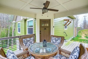 Cottage (2 Bedrooms) | Interior - On Farm: Charming Hendersonville Retreat! (Hendersonville)