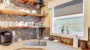 Cottage (2 Bedrooms) | Interior