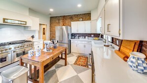 Hús (5 Bedrooms) | Að innan