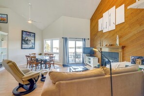 Interior - Dock + Pool Access: Condo on Smith Mountain Lake (Moneta)