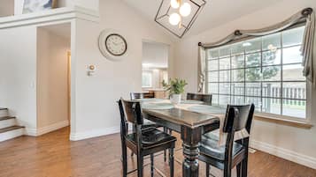 Maison (3 Bedrooms) | Intérieur