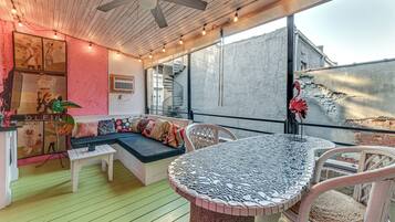 Tempat makan outdoor