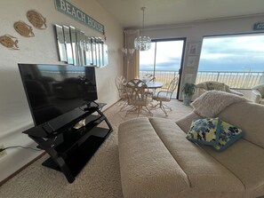 Smart TV - Beachfront Condo 3rd Floor Corner Unit sleeps 4, Spectacular Panoramic Ocean Vie (Seaside)