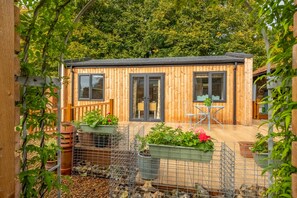 Terrace/patio - The Able Stables - Hewie's Cottage, East Rudham, Norfolk (East Rudham)